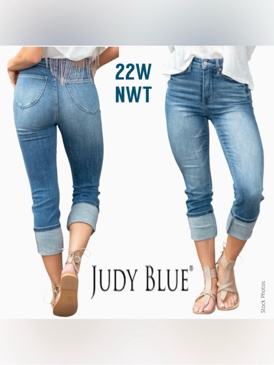 Judy Blue Denim - NWT Judy Blue Capri Med Blue Cropped Jeans JB78114 Tummy Control Top (22W)